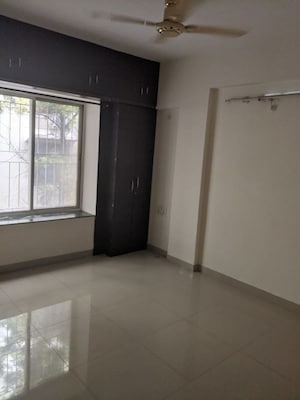 Room in 4 BHK Apartment at Raheja Gardens, Wanwadi – for Sale