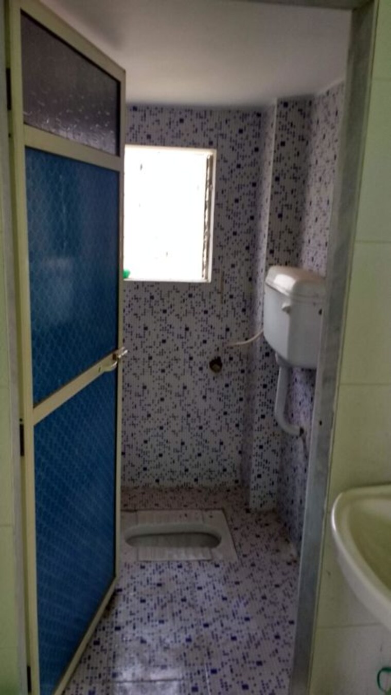 Bathroom, sector 21 2 Bedroom 1250 Sq.Ft. Builder Floor In Sector 21 Gurgaon 10562531