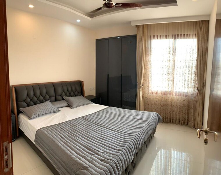 Bedroom, kishanpura 3 Bedroom 1950 Sq.Ft. Apartment In Kishanpura Zirakpur 10562528