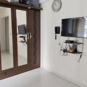 Room in 1 BHK Apartment at Shubh Skypoint, Mundhwa – for Rent