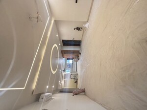 Lobby in 3 BHK Builder Floor at Sector 85 – for Sale
