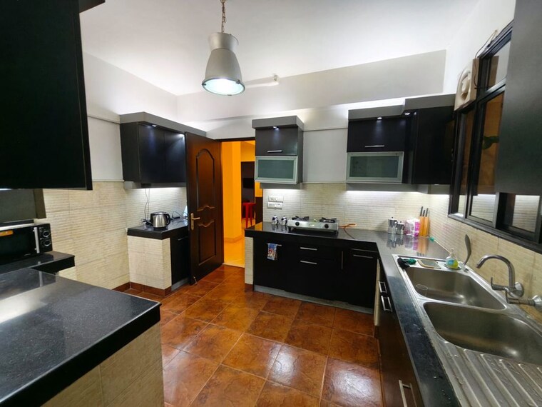 Kitchen, vipul-belmonte 5 Bedroom 4700 Sq.Ft. Penthouse In Sector 53 Gurgaon 10562653