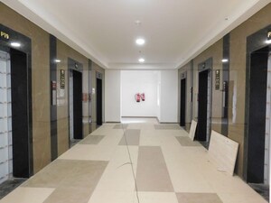 Lift in 2 BHK Apartment at Rajapushpa Imperia, Tellapur – for Sale