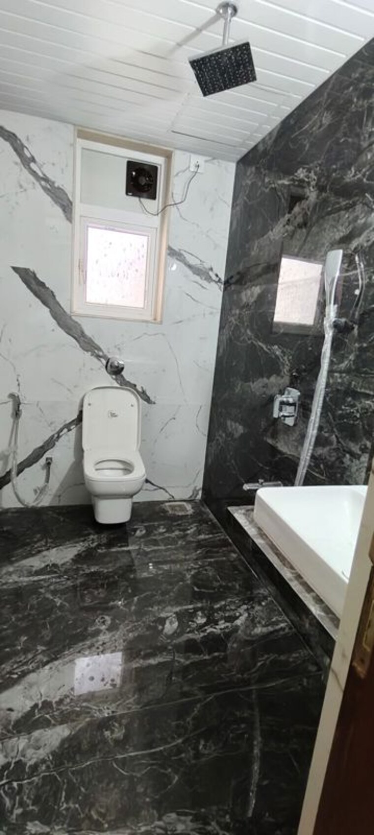 Balcony, upper-east-97 2 Bedroom 975 Sq.Ft. Apartment In Malad East Mumbai 10562655