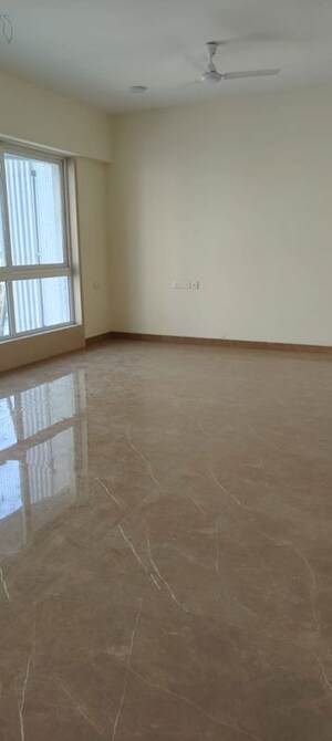 Room in 2 BHK Apartment at Upper East 97, Malad East – for Sale