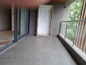 Room in 4 BHK Apartment at Varun Kamal Prospera, Mukund Nagar – for Sale