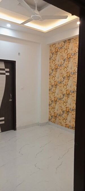 Room in 2 BHK Builder Floor at BCC Bharat City Phase II, Indraprastha Yojna – for Sale