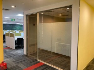   Office Space in IT/SEZ at Sector 63 – for Rent
