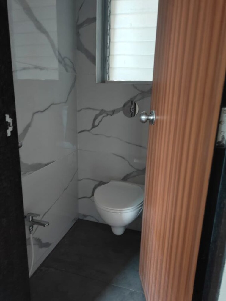 Bathroom, puranik-tokyo-bay-phase-2a 1 Bedroom 572 Sq.Ft. Apartment In Kasarvadavali Thane 10560291