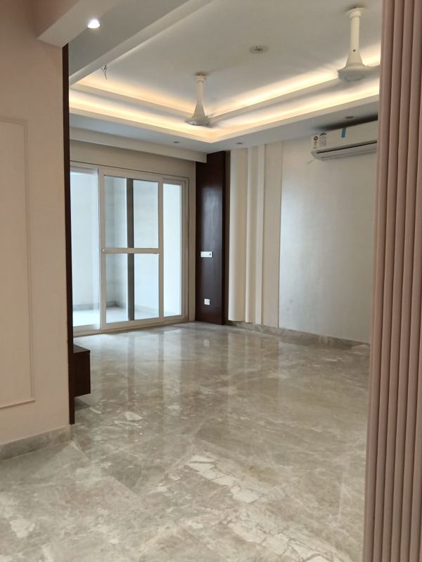 4 BHK 267 Sq.Yd. Builder Floor in Emaar MGF Emerald Hills