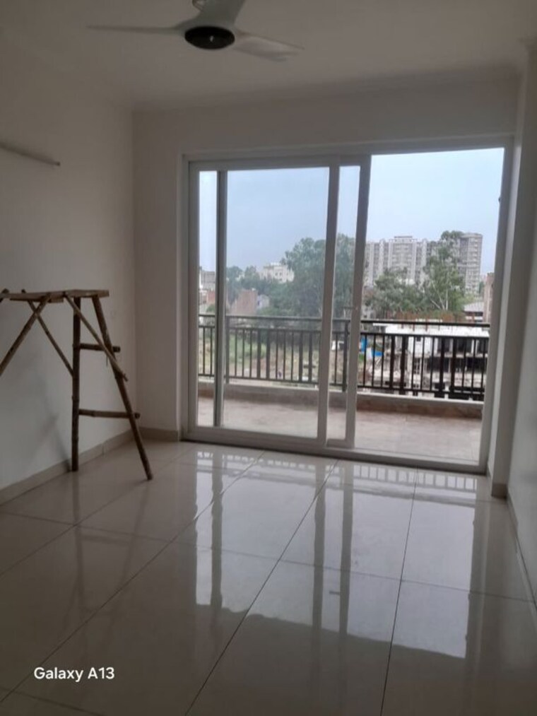 Balcony, green-valley-residencia 3 Bedroom 1700 Sq.Ft. Apartment In Ghazipur Zirakpur 10562921