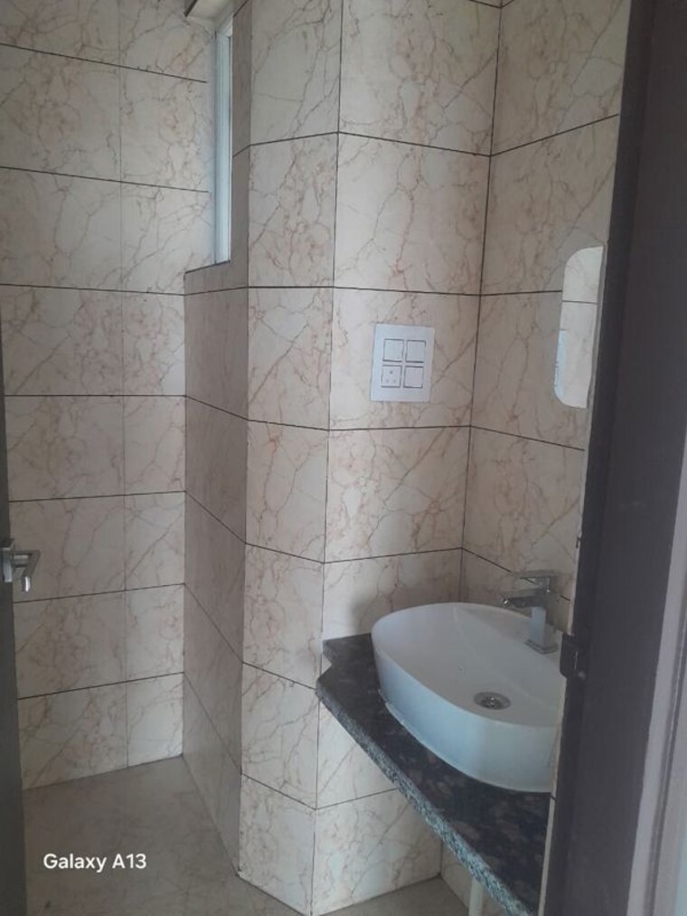 Bathroom, green-valley-residencia 3 Bedroom 1700 Sq.Ft. Apartment In Ghazipur Zirakpur 10562921