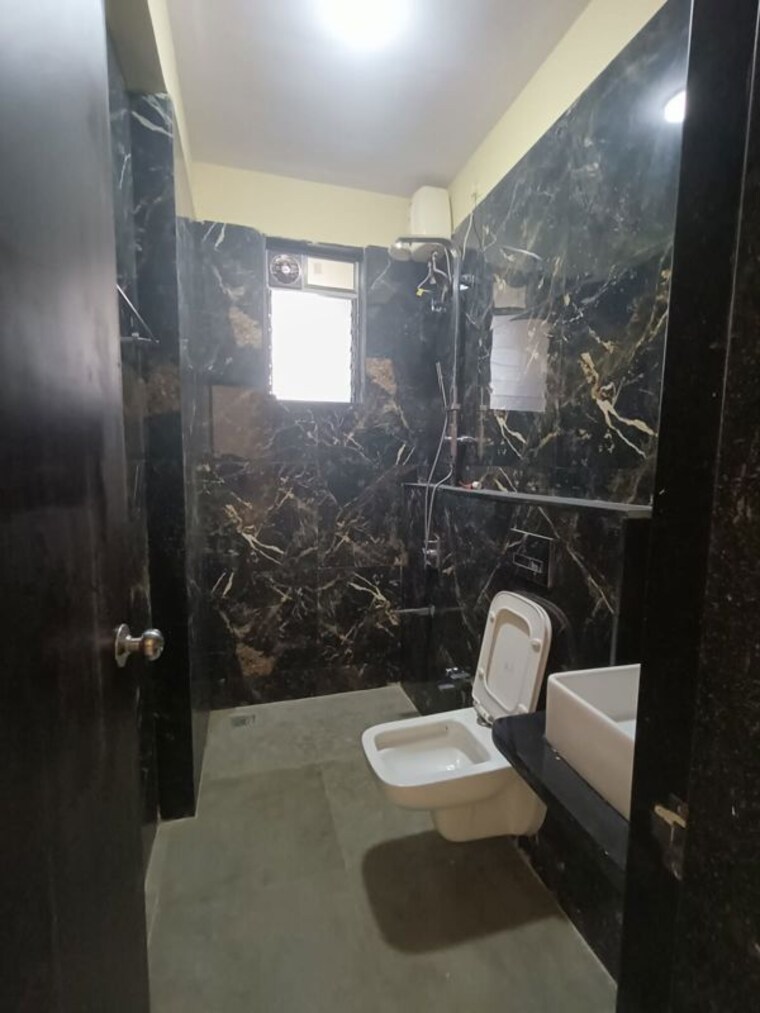 Bathroom, larkins-pride-palms 3 Bedroom 996 Sq.Ft. Apartment In Kolshet Road Thane 10562984