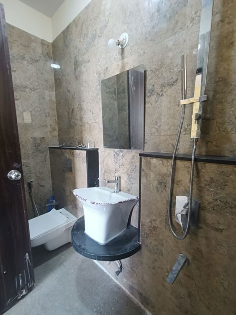 Bathroom, larkins-pride-palms 3 Bedroom 996 Sq.Ft. Apartment In Kolshet Road Thane 10562984