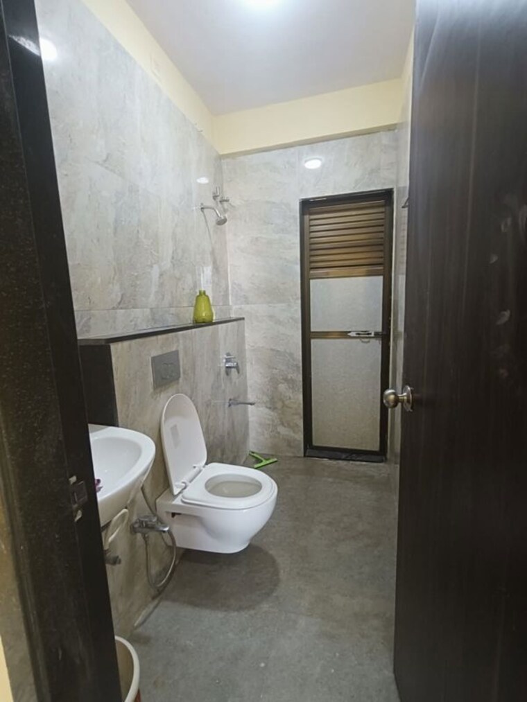 Bathroom, larkins-pride-palms 3 Bedroom 996 Sq.Ft. Apartment In Kolshet Road Thane 10562984