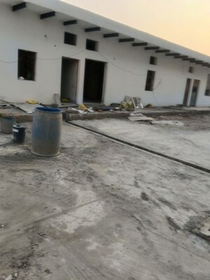 Parking in  Warehouse at Chaupanki – for Sale