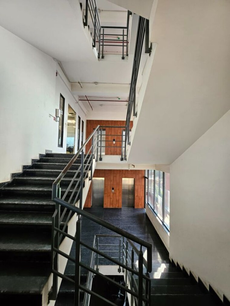 undefined, sector 3 Commercial Office Space 4000 Sq.Ft. In Sector 3 Noida 10562990