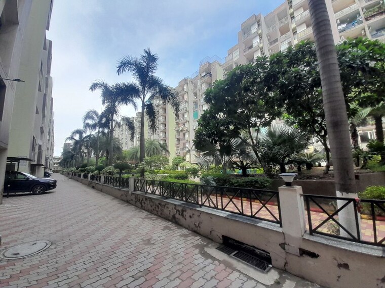 Exterior View, vip road 1 RK 475 Sq.Ft. Apartment In Vip Road Zirakpur 10563025