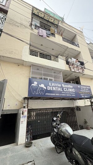 2.5 BHK Builder Floor – Exterior View View at Vaishali Sector 4 - for Sale