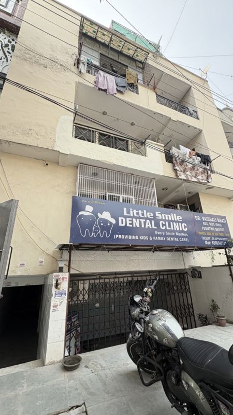 Exterior View, vaishali sector 4 2.5 Bedroom 70 Sq.Mt. Builder Floor In Vaishali Sector 4 Ghaziabad 10563145