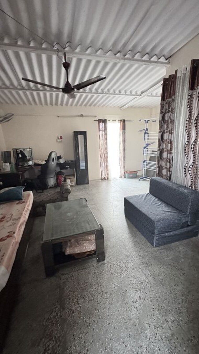 Living Room, vaishali sector 4 2.5 Bedroom 70 Sq.Mt. Builder Floor In Vaishali Sector 4 Ghaziabad 10563145