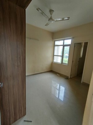 Room in 2 BHK Apartment at Shree Vardhman Mantra, Sector 67 – for Rent