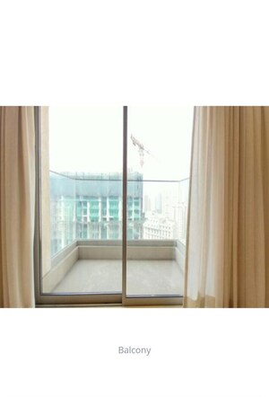 Room in 1 BHK Apartment at Hiranandani Highland, Powai – for Rent