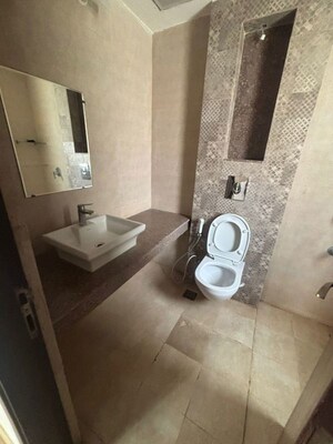 Bathroom in 3 BHK Apartment at Shalimar Oneworld Vista, Gomti Nagar – for Rent