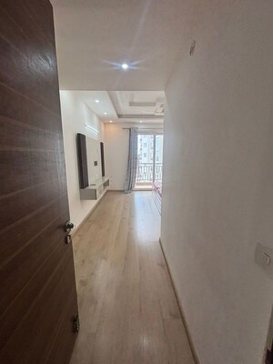 Building Lobby in 3 BHK Apartment at Shalimar Oneworld Vista, Gomti Nagar – for Rent