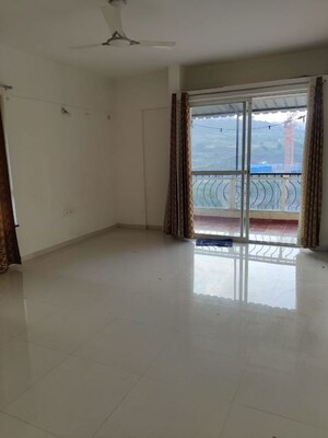 Room in 3 BHK Apartment at Nyati Abode, Bavdhan – for Sale
