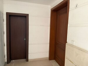 Room in 3.5 BHK Apartment at ATS Triumph, Sector 104 – for Sale