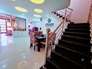 Staircase in 3 BHK Villa at Pir Machalla – for Sale
