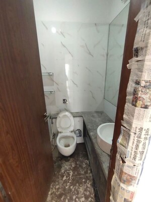 Bathroom in 3 BHK Apartment at Omkar Alta Monte, Malad East – for Rent