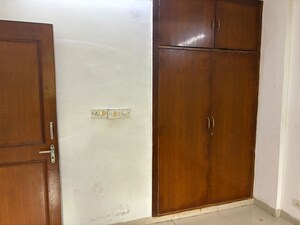 Furnished Amenities in 3 BHK Apartment at Sector 19 Dwarka – for Rent