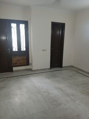 Room in 2 BHK Builder Floor at Amritpuri – for Sale