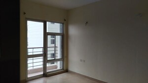 Room in 3 BHK Apartment at Shalimar One World Belvedere Court 3, Gomti Nagar – for Rent