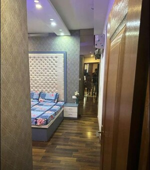 Bedroom in 3 BHK Apartment at Vip Road – for Rent
