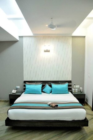 Bedroom in 6+ BHK Villa at Sushant Lok I – for Sale