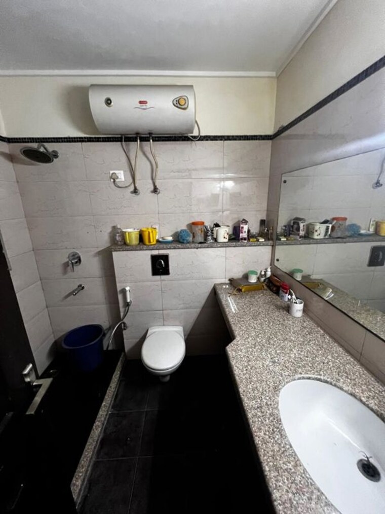 Bathroom, dasnac-the-jewel 4 Bedroom 2700 Sq.Ft. Apartment In Sector 75 Noida 10563695