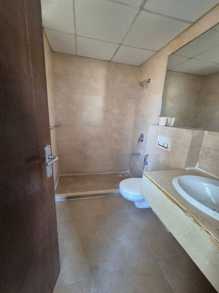 Bathroom, conscient-heritage-one 3 Bedroom 1990 Sq.Ft. Apartment In Sector 62 Gurgaon 10563721