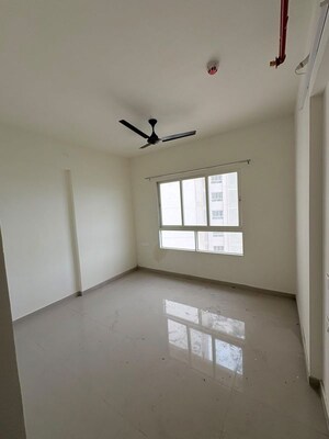 Room in 2 BHK Apartment at Nyati Esplanade, Bavdhan – for Rent