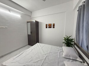 Room in 1 BHK Apartment at Wadgaon Sheri – for Rent