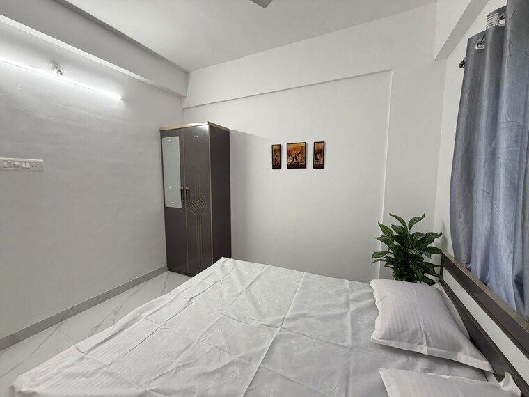 Room, wadgaon sheri 1 Bedroom 600 Sq.Ft. Apartment In Wadgaon Sheri Pune 10403170