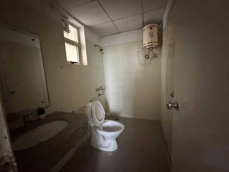 Bathroom, vatika-gurgaon-21 3.5 Bedroom 1750 Sq.Ft. Apartment In Sector 83 Gurgaon 10563972