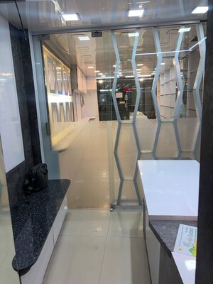  Office Space For Rent in Rustomjee Eaze Zone Mall, Malad West