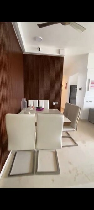 Team Area in 2 BHK Apartment at Sunteck Avenue 2, Goregaon West – for Sale