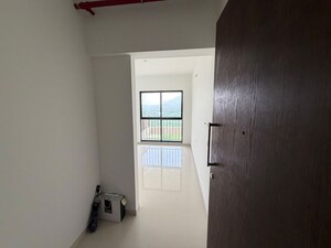 Room in 2 BHK Apartment at Shapoorji Pallonji Sensorium, Hinjewadi – for Rent