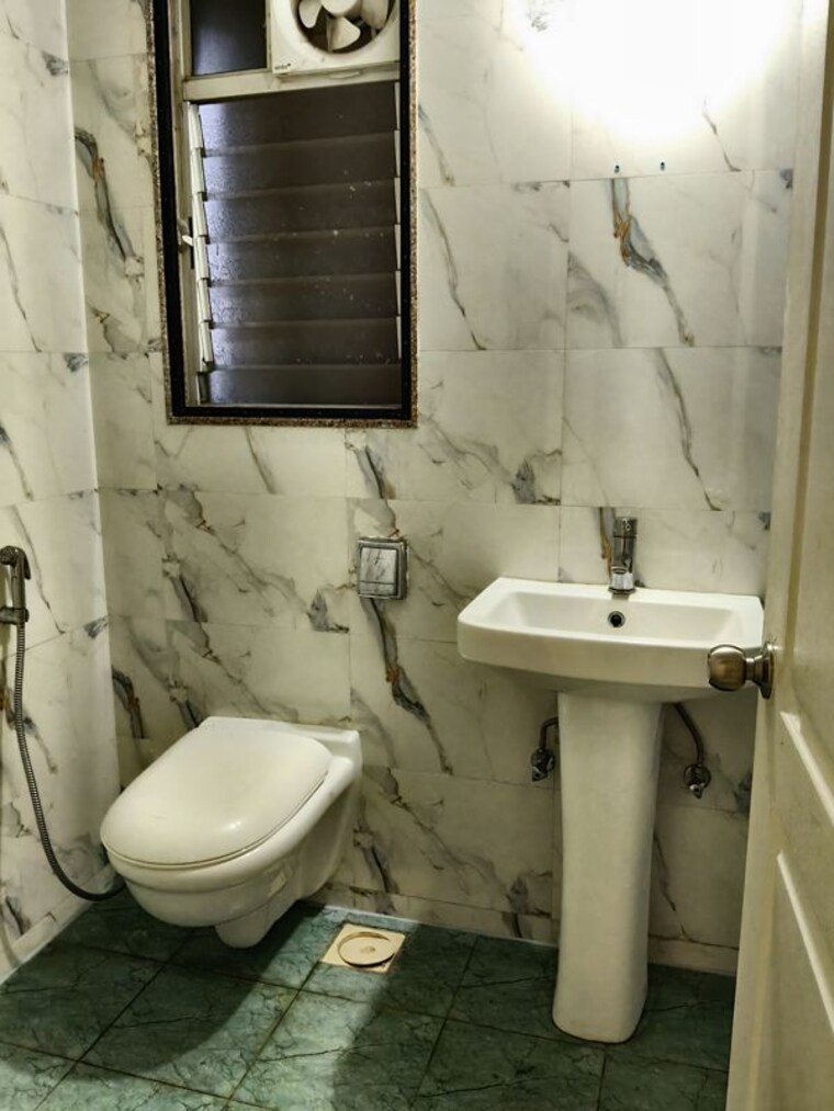 Bathroom, naiknavare-avon-vista-balewadi 2 Bedroom 900 Sq.Ft. Apartment In Balewadi Pune 10564125