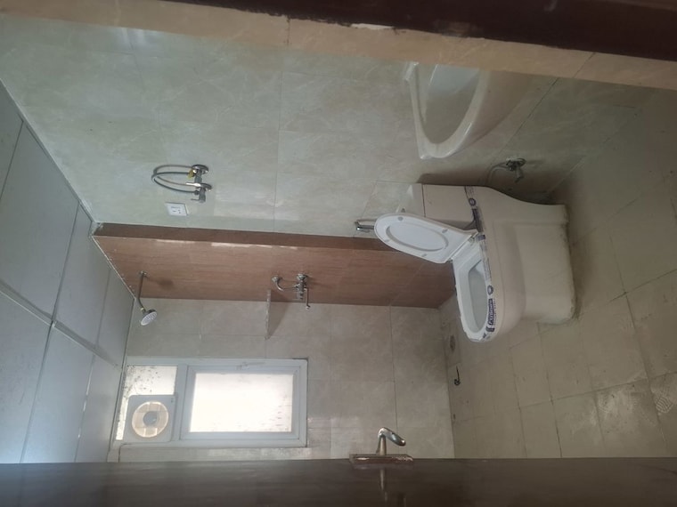 Bathroom, amrapali-verona-heights 2 Bedroom 975 Sq.Ft. Apartment In Tech Zone 4 Greater Noida Greater Noida 10564143