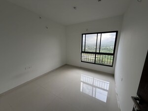 Room in 2 BHK Apartment at Shapoorji Pallonji Sensorium, Hinjewadi – for Rent